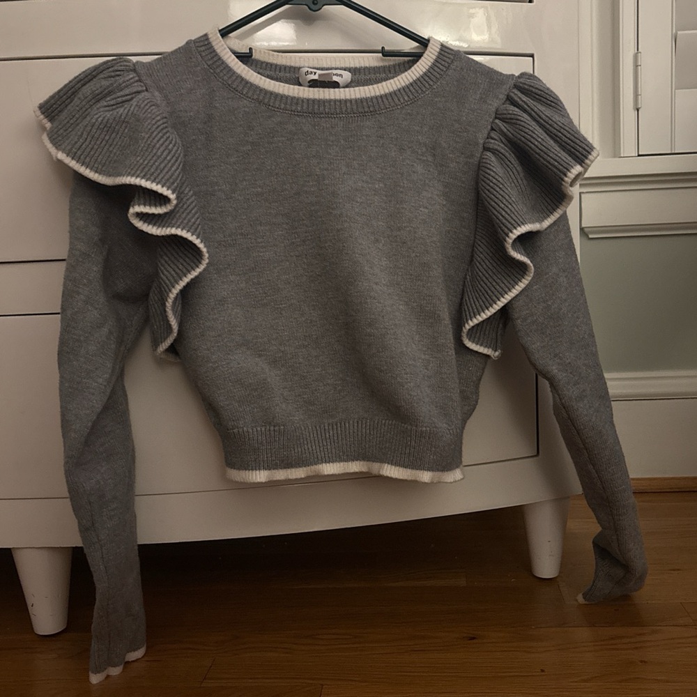 Chic Gray Ruffle Sweater - Picture 1 of 4